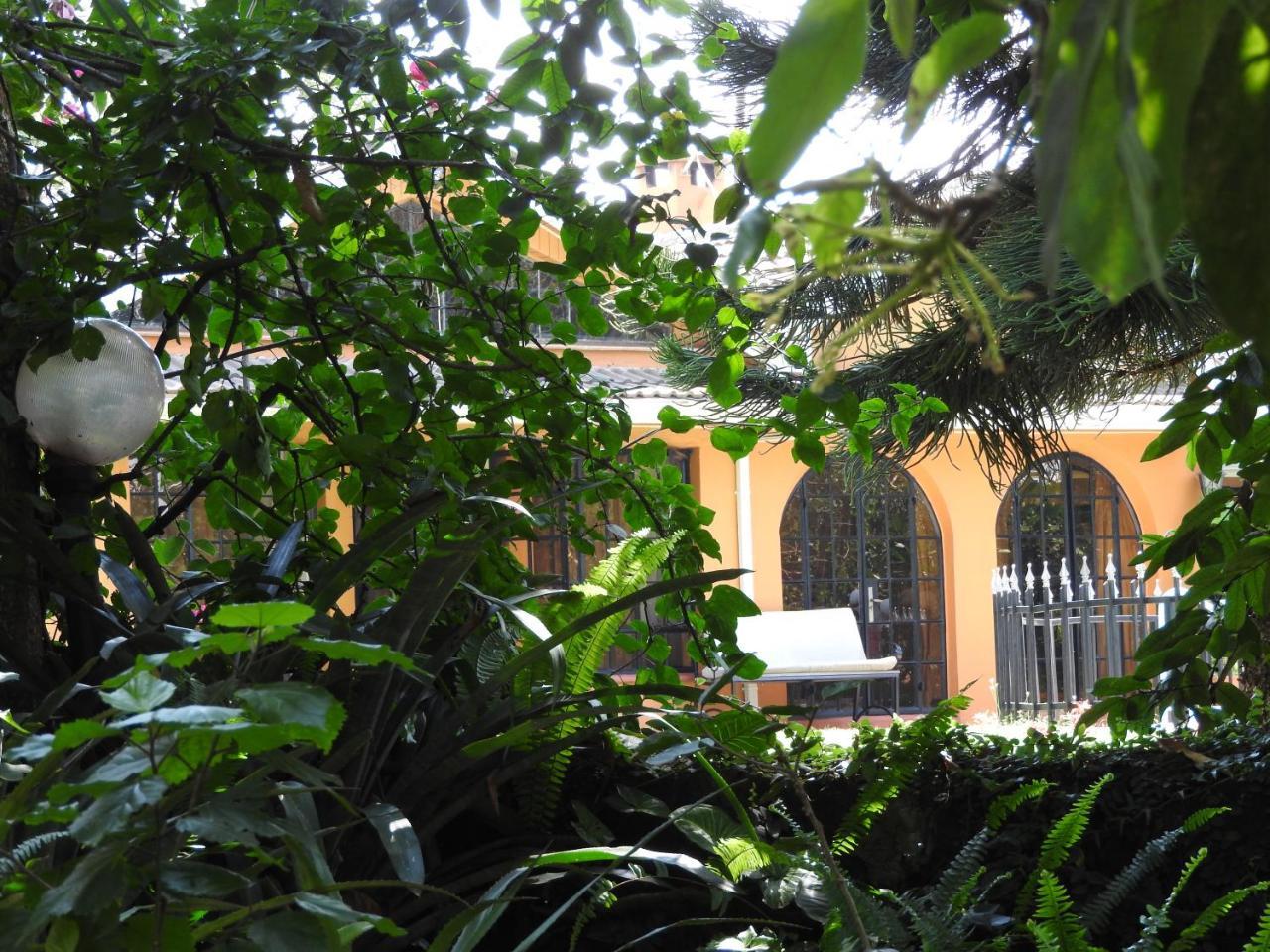 Magnolia Pine Bed & Breakfast Nairobi Exterior foto